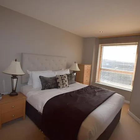 アパート The Chambers, Riverside West