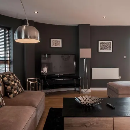 The Chambers, Riverside West Apartment *