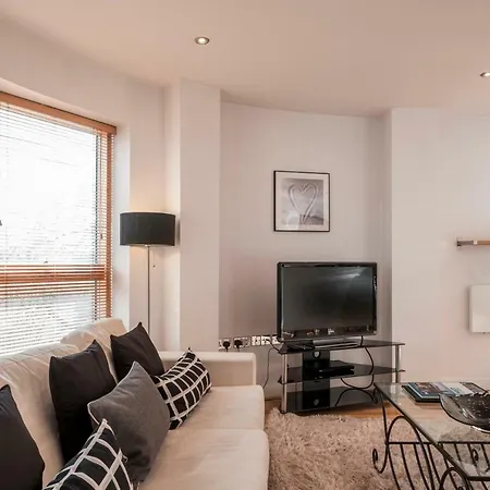 The Chambers, Riverside West リーズ