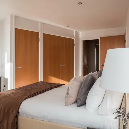 The Chambers, Riverside West リーズ