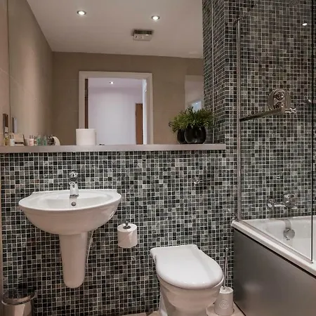 The Chambers, Riverside West Apartment *