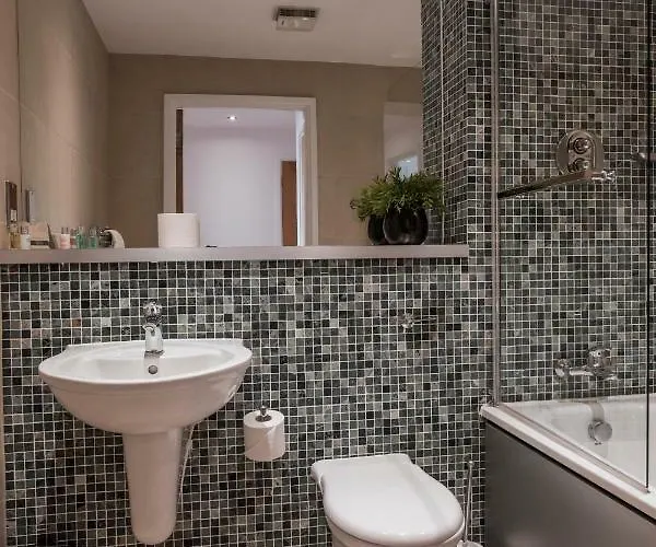 The Chambers, Riverside West Apartment *